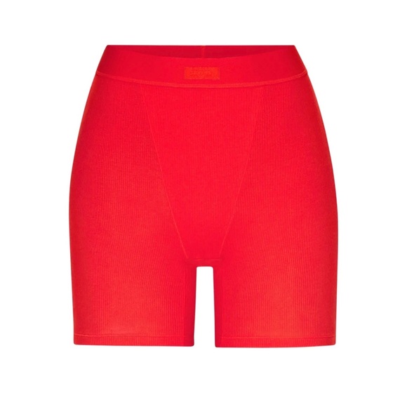 SOLD❗️❗️❗️- SKIMS BUNDLE: SIZE SMALL SOFT LOUNGE BOXER & COTTON RIB BOXER - Picture 3 of 10